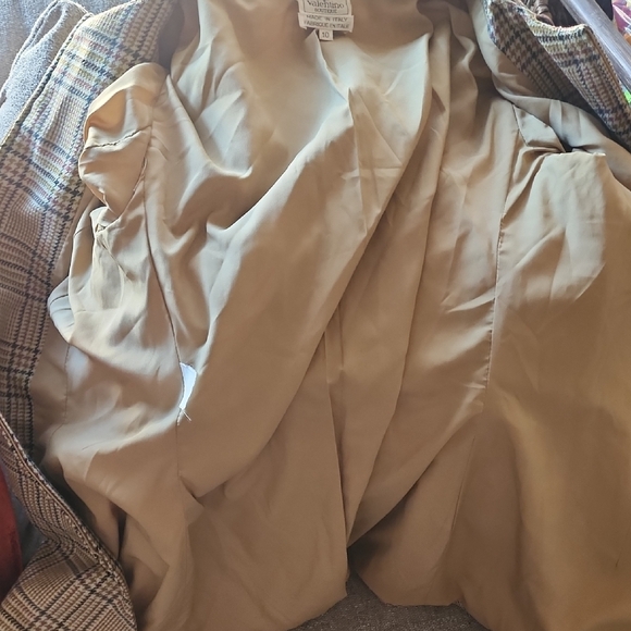 Vintage Valentino Boutique Plaid Blazer Black Velvet Trim Made in Italy Designer - Picture 9 of 11